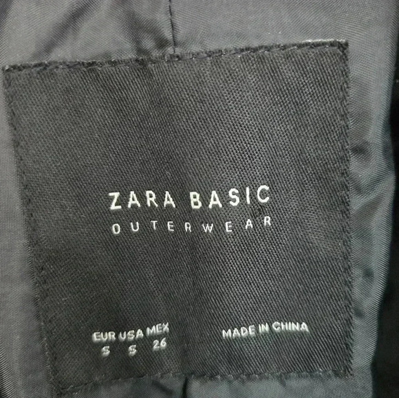 Zara Black Blazer with Gold Accents - Picture 6 of 6